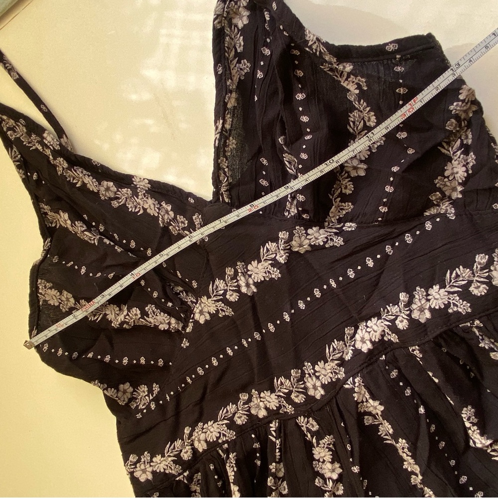 Angie Black and Gray Patterned Flowy Jumpsuit Size Large - Picture 6 of 7